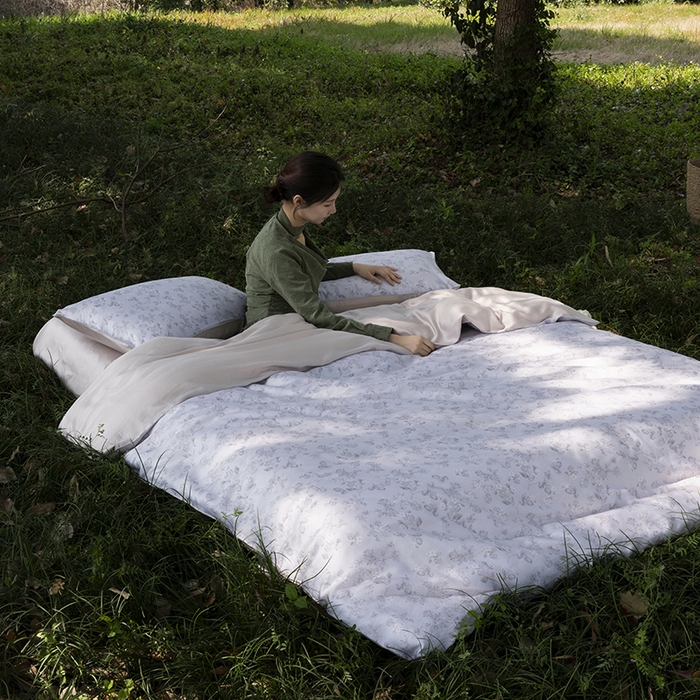 91家纺网 家纺一手货源 找家纺 （总）咏绒家纺工厂店 2025新款A类奥地利进口天丝轻奢花卉款四件套系列