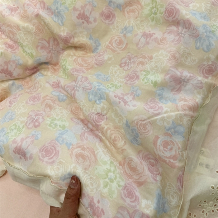 91家纺网 家纺一手货源 找家纺 眠博士2025新款双层纱印花花边夏被花卉系列  夏被-梨落