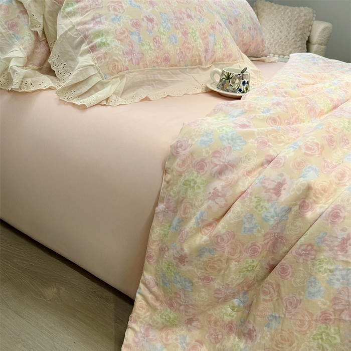 91家纺网 家纺一手货源 找家纺 眠博士2025新款双层纱印花花边夏被花卉系列  夏被-梨落