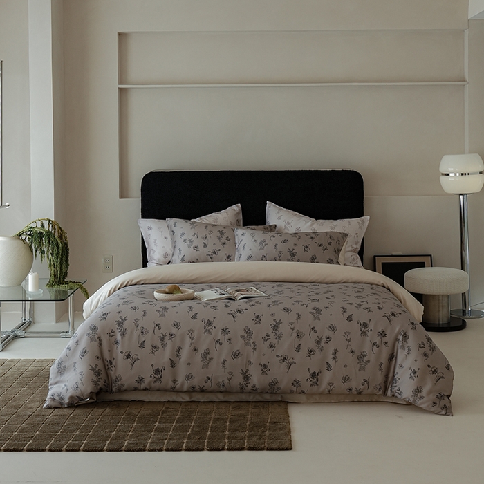 91家纺网 家纺一手货源 找家纺 咏绒家纺工厂店 2025新款A类奥地利进口天丝轻奢花卉款四件套系列 知晓棕-风格二