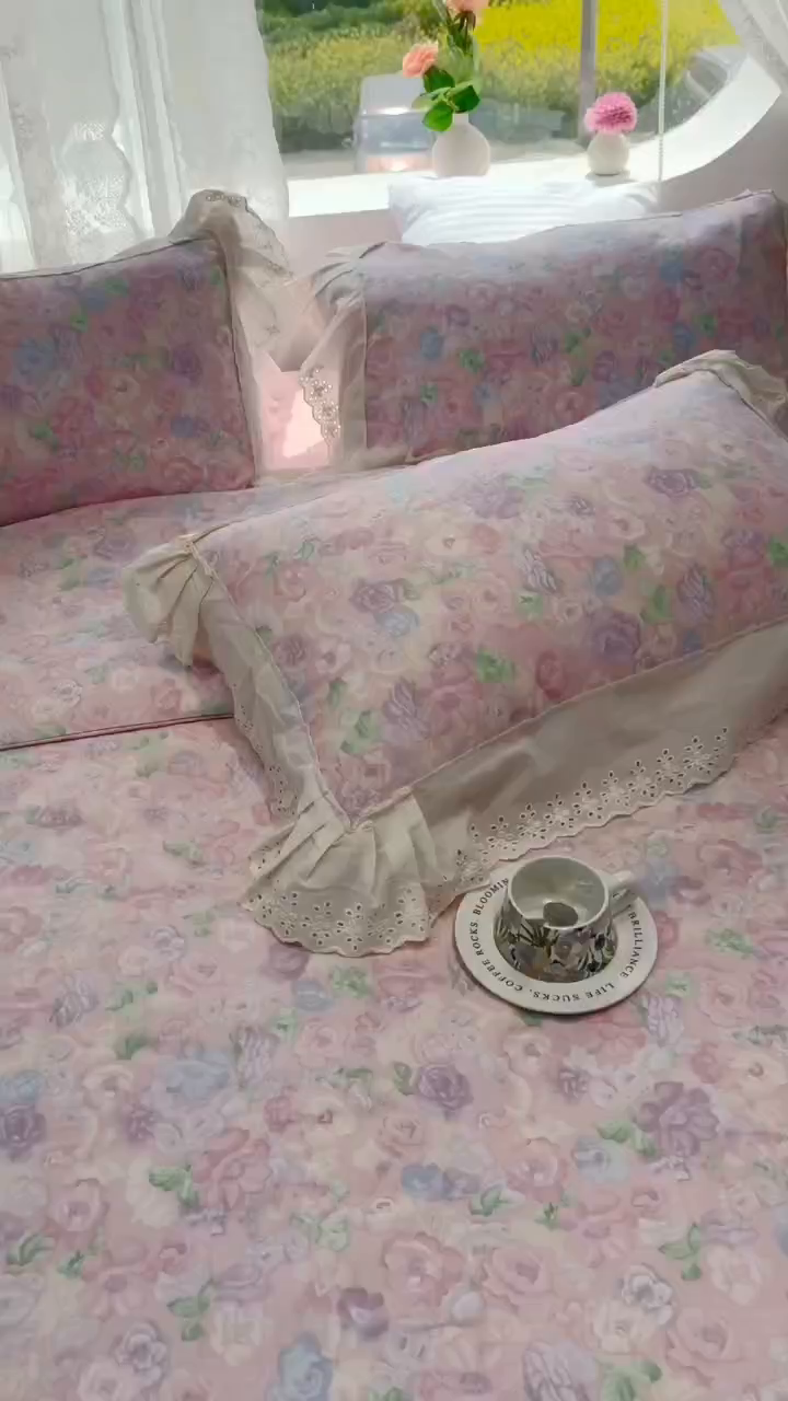 91家纺网 家纺一手货源 找家纺 眠博士2025新款双层纱印花花边夏被花卉系列  夏被-甜美梦境