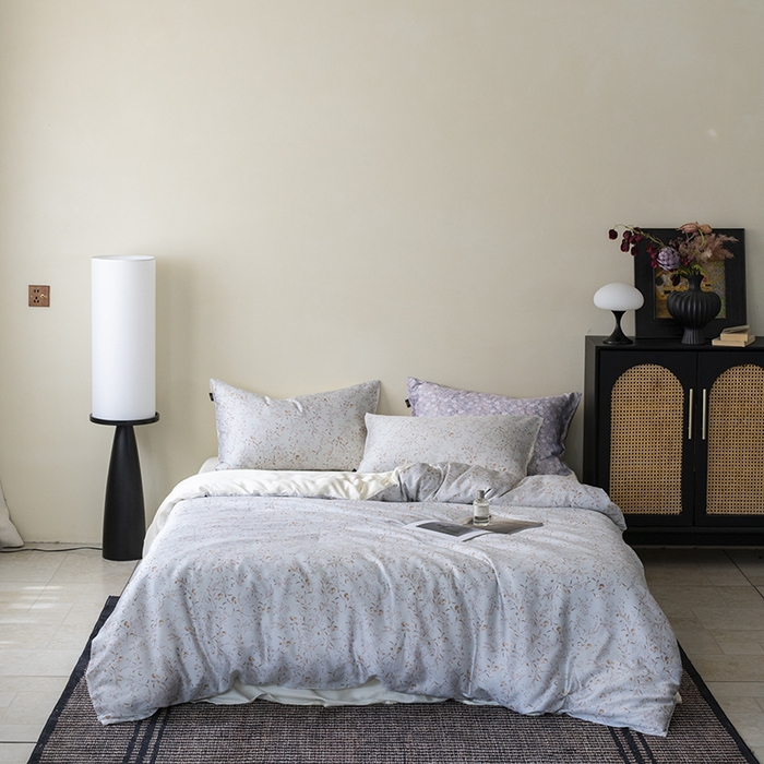 91家纺网 家纺一手货源 找家纺 咏绒家纺工厂店 2025新款A类奥地利进口天丝轻奢花卉款四件套系列 慕沙绿-风格一