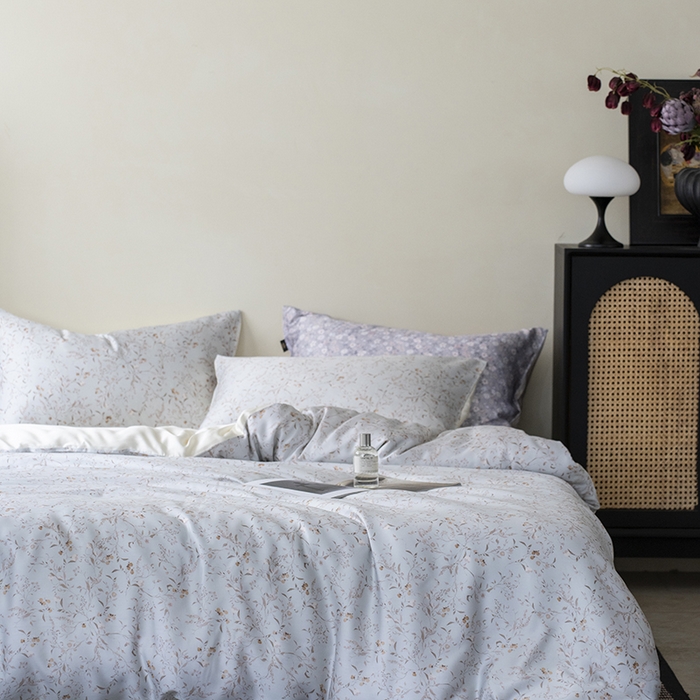 91家纺网 家纺一手货源 找家纺 咏绒家纺工厂店 2025新款A类奥地利进口天丝轻奢花卉款四件套系列 慕沙绿-风格一