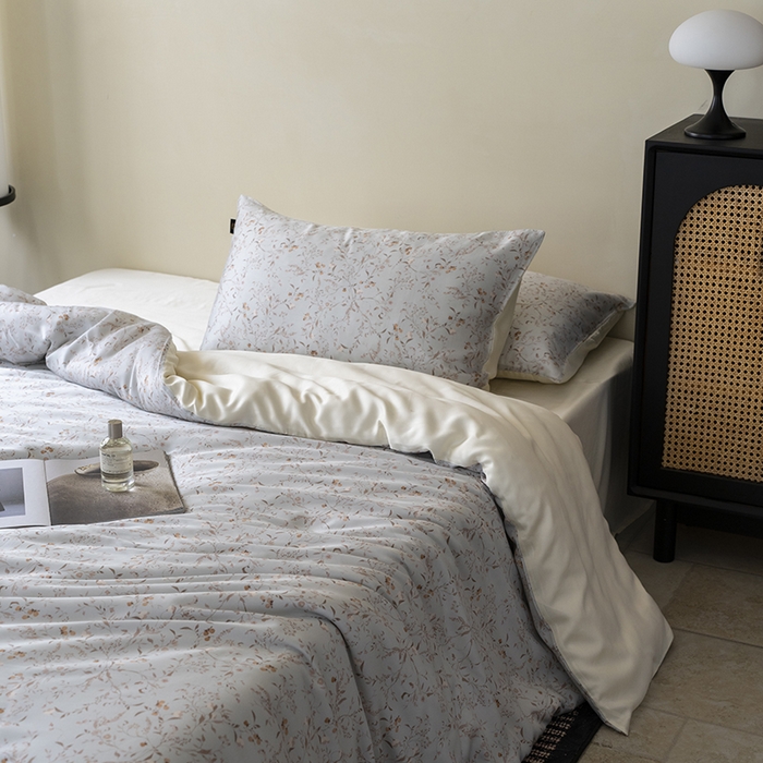 91家纺网 家纺一手货源 找家纺 咏绒家纺工厂店 2025新款A类奥地利进口天丝轻奢花卉款四件套系列 慕沙绿-风格一