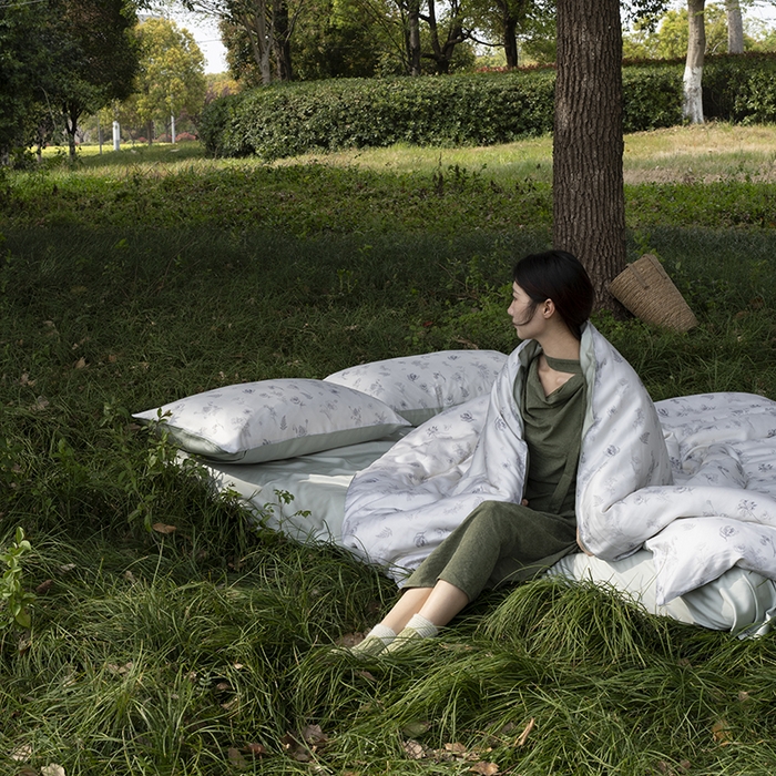 91家纺网 家纺一手货源 找家纺 咏绒家纺工厂店 2025新款A类奥地利进口天丝轻奢花卉款四件套系列 知晓绿-风格一