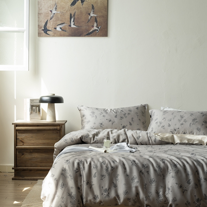 91家纺网 家纺一手货源 找家纺 咏绒家纺工厂店 2025新款A类奥地利进口天丝轻奢花卉款四件套系列 知晓棕-风格一