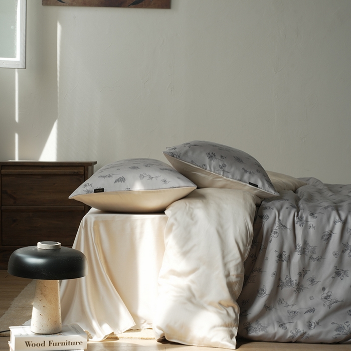 91家纺网 家纺一手货源 找家纺 咏绒家纺工厂店 2025新款A类奥地利进口天丝轻奢花卉款四件套系列 知晓棕-风格一