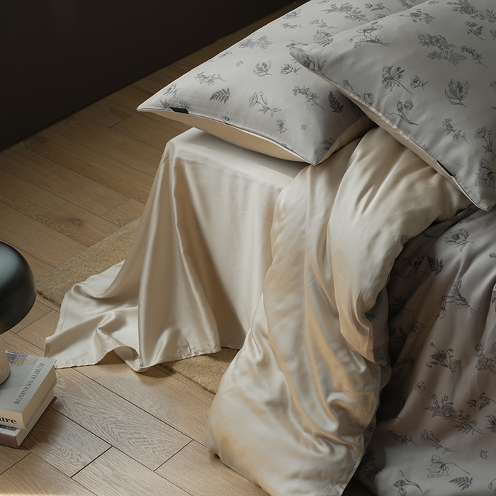 91家纺网 家纺一手货源 找家纺 咏绒家纺工厂店 2025新款A类奥地利进口天丝轻奢花卉款四件套系列 知晓棕-风格一