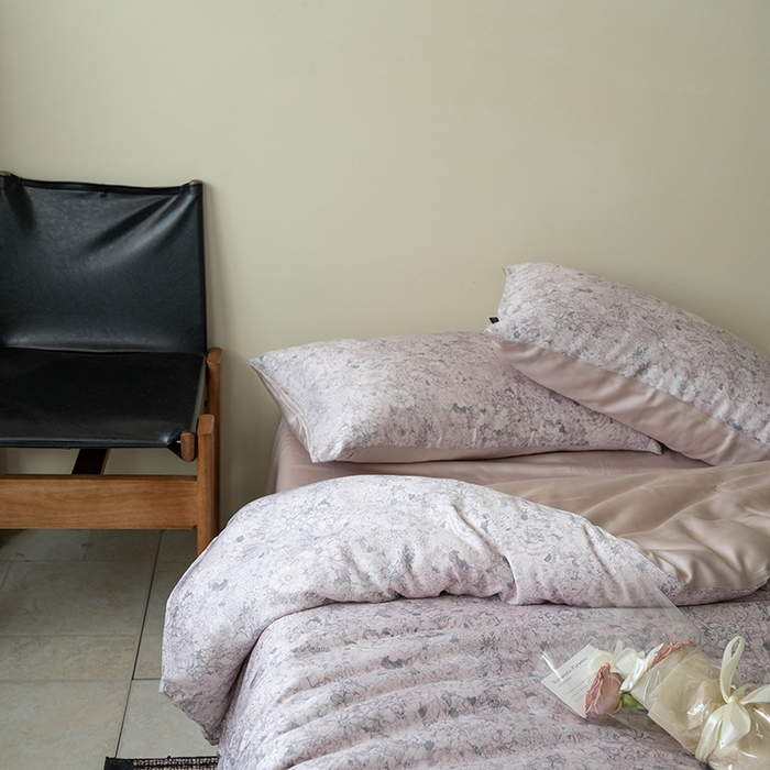 91家纺网 家纺一手货源 找家纺 咏绒家纺工厂店 2025新款A类奥地利进口天丝轻奢花卉款四件套系列 安夏粉-风格二