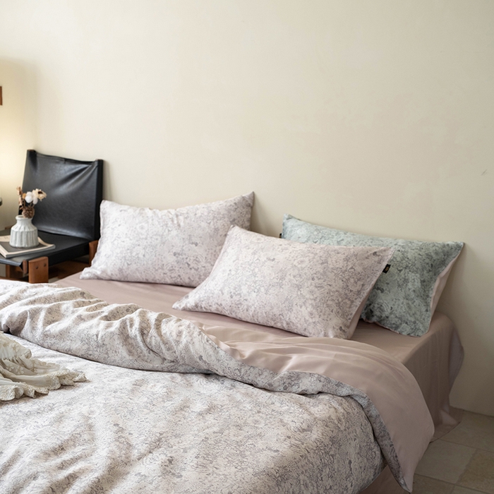 91家纺网 家纺一手货源 找家纺 咏绒家纺工厂店 2025新款A类奥地利进口天丝轻奢花卉款四件套系列 安夏灰-风格二