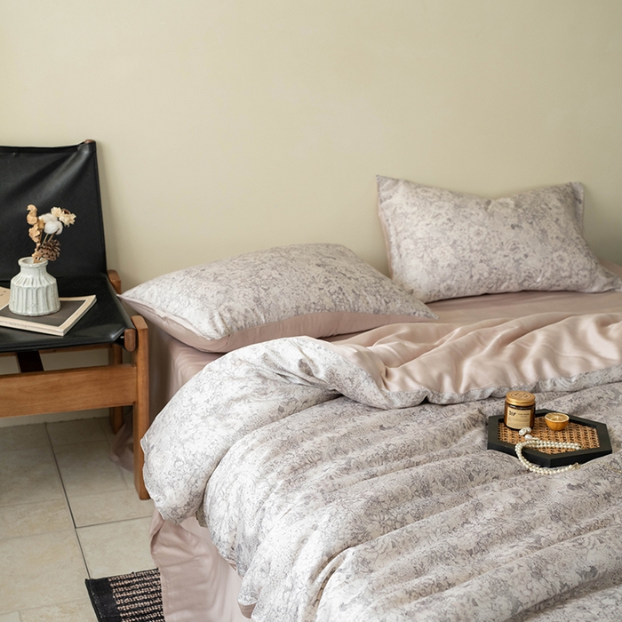 91家纺网 家纺一手货源 找家纺 咏绒家纺工厂店 2025新款A类奥地利进口天丝轻奢花卉款四件套系列 安夏灰-风格二