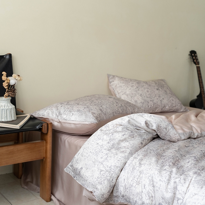 91家纺网 家纺一手货源 找家纺 咏绒家纺工厂店 2025新款A类奥地利进口天丝轻奢花卉款四件套系列 安夏灰-风格二