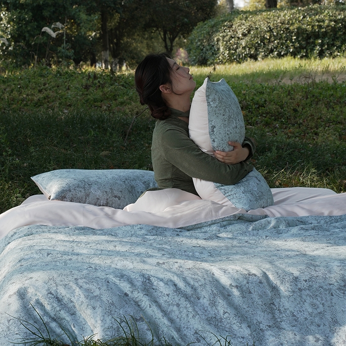 91家纺网 家纺一手货源 找家纺 咏绒家纺工厂店 2025新款A类奥地利进口天丝轻奢花卉款四件套系列 安夏绿-风格二