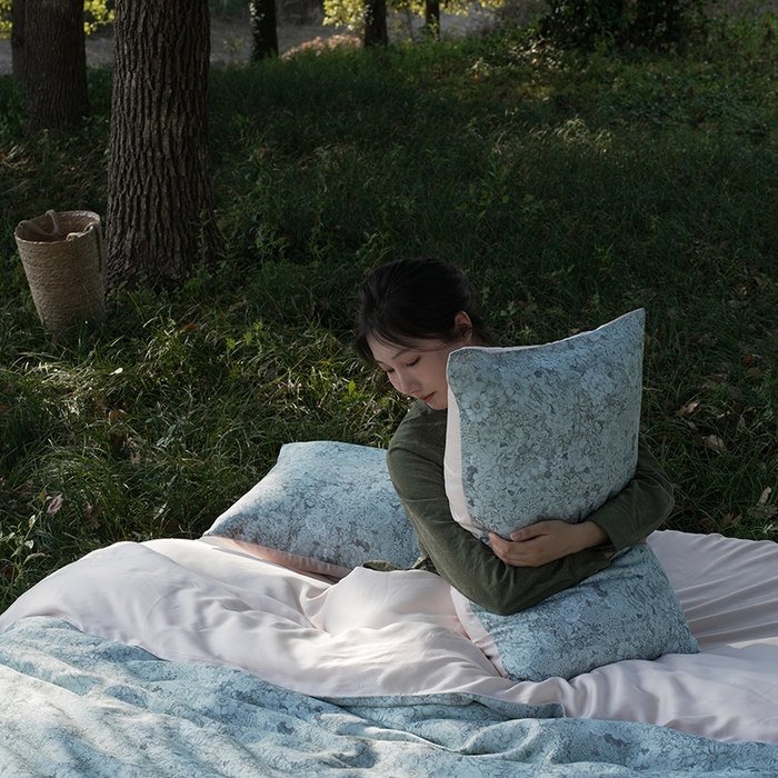 91家纺网 家纺一手货源 找家纺 咏绒家纺工厂店 2025新款A类奥地利进口天丝轻奢花卉款四件套系列 安夏绿-风格二