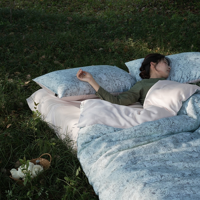 91家纺网 家纺一手货源 找家纺 咏绒家纺工厂店 2025新款A类奥地利进口天丝轻奢花卉款四件套系列 安夏绿-风格二