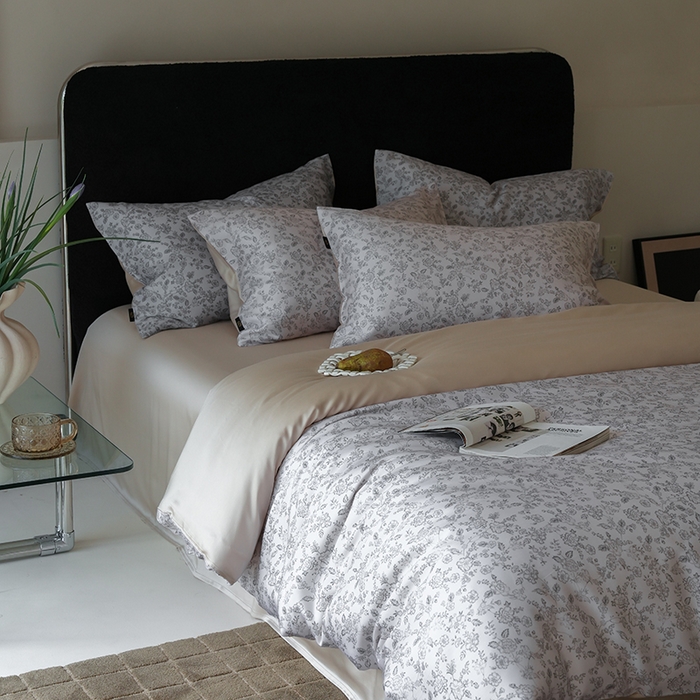 91家纺网 家纺一手货源 找家纺 咏绒家纺工厂店 2025新款A类奥地利进口天丝轻奢花卉款四件套系列 花未央白-风格二