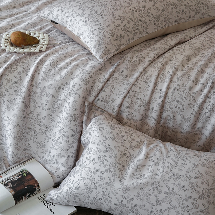 91家纺网 家纺一手货源 找家纺 咏绒家纺工厂店 2025新款A类奥地利进口天丝轻奢花卉款四件套系列 花未央白-风格二