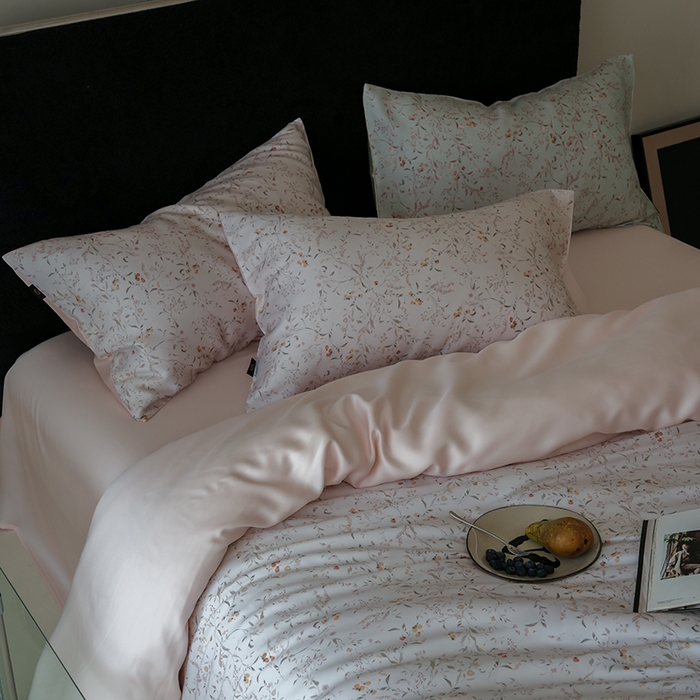 91家纺网 家纺一手货源 找家纺 咏绒家纺工厂店 2025新款A类奥地利进口天丝轻奢花卉款四件套系列 慕莎白-风格二