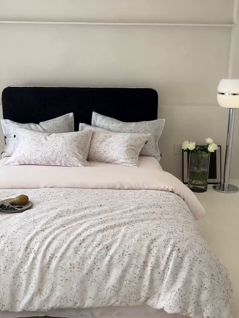 91家纺网 家纺一手货源 找家纺 咏绒家纺工厂店 2025新款A类奥地利进口天丝轻奢花卉款四件套系列 慕莎白-风格二