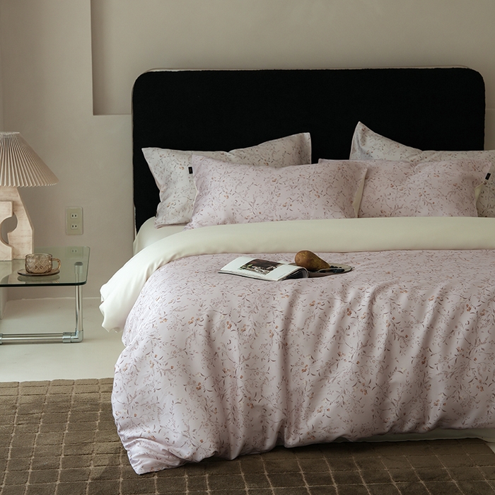 91家纺网 家纺一手货源 找家纺 咏绒家纺工厂店 2025新款A类奥地利进口天丝轻奢花卉款四件套系列 慕莎粉-风格二