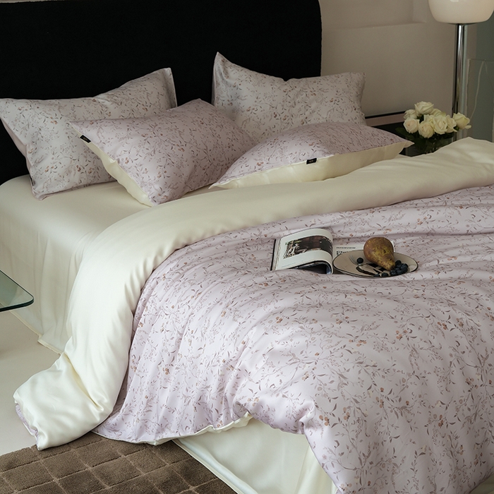 91家纺网 家纺一手货源 找家纺 咏绒家纺工厂店 2025新款A类奥地利进口天丝轻奢花卉款四件套系列 慕莎粉-风格二