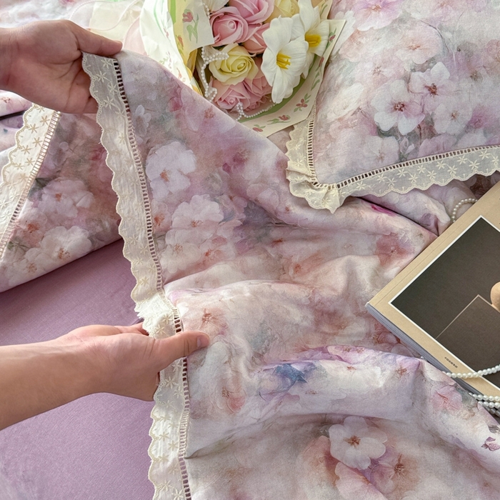 91家纺网 家纺一手货源 找家纺 眠博士2025新款双层纱印花法式花边夏被  夏被-花曲里（粉）