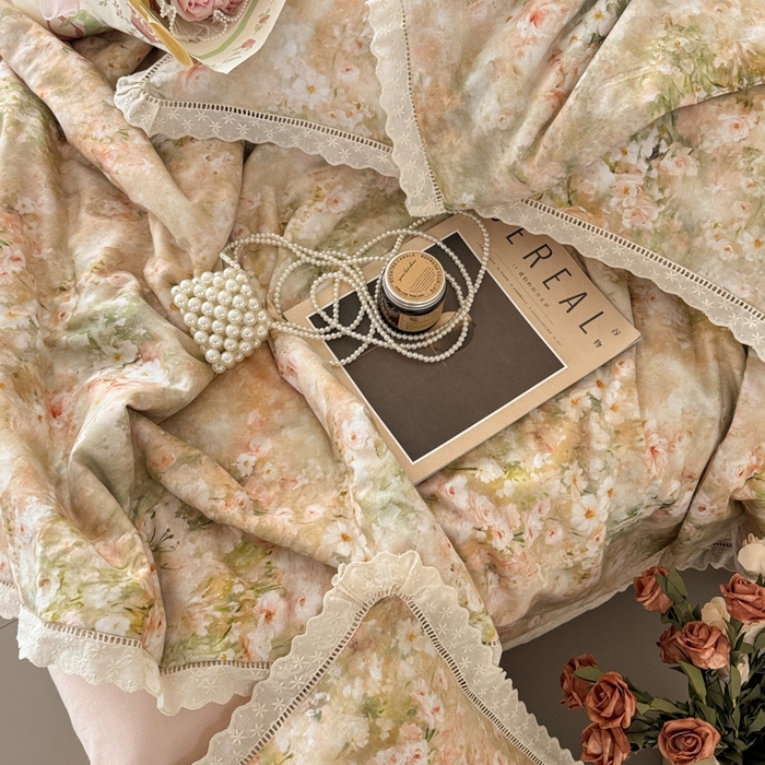 91家纺网 家纺一手货源 找家纺 眠博士2025新款双层纱印花法式花边夏被  夏被-烟雨江南（黄）