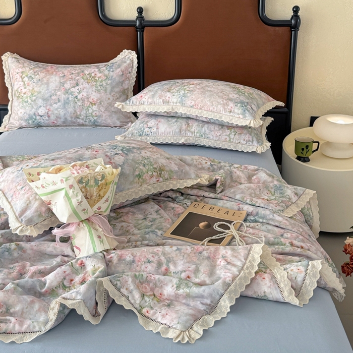 91家纺网 家纺一手货源 找家纺 眠博士2025新款双层纱印花法式花边夏被  夏被-烟雨江南（蓝）