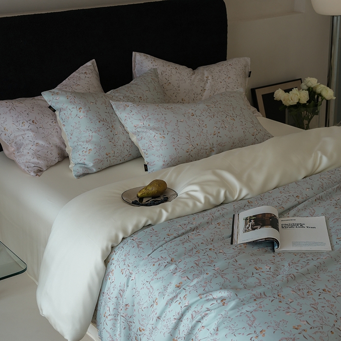 91家纺网 家纺一手货源 找家纺 咏绒家纺工厂店 2025新款A类奥地利进口天丝轻奢花卉款四件套系列 慕莎绿-风格二