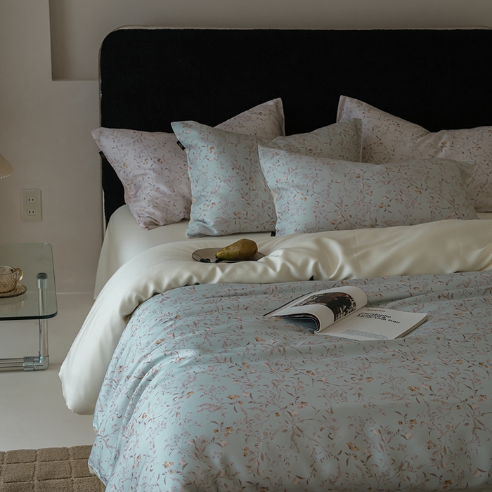 91家纺网 家纺一手货源 找家纺 咏绒家纺工厂店 2025新款A类奥地利进口天丝轻奢花卉款四件套系列 慕莎绿-风格二