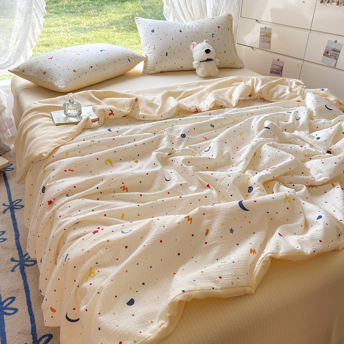 91家纺网 家纺一手货源 找家纺 王朝国际 2025新款直播热款有氧双层纱碎花夏被四件套 奶油派