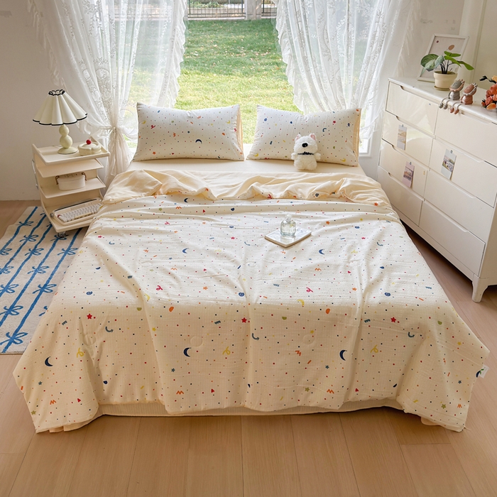 91家纺网 家纺一手货源 找家纺 王朝国际 2025新款直播热款有氧双层纱碎花夏被四件套 奶油派