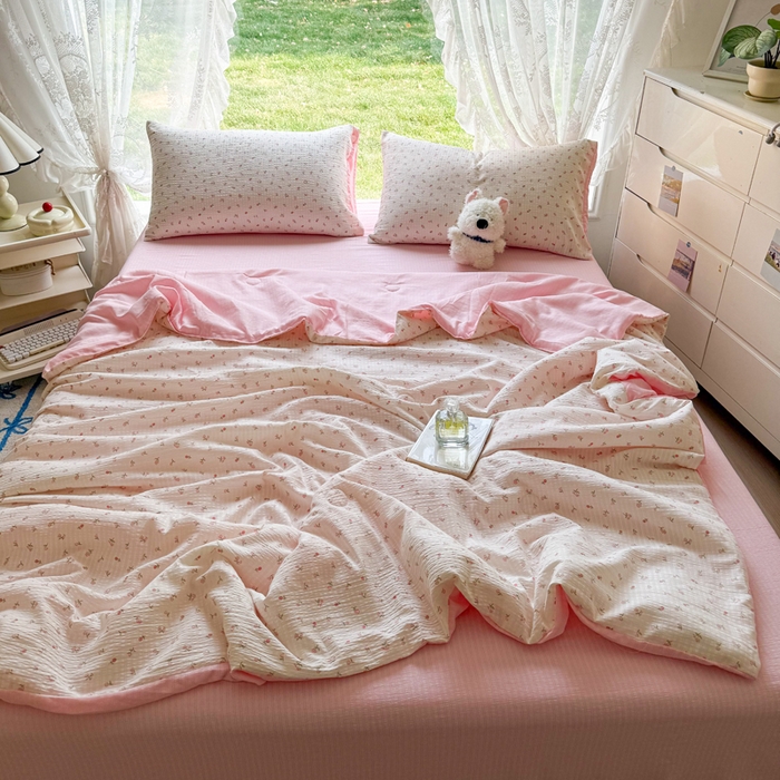 91家纺网 家纺一手货源 找家纺 王朝国际 2025新款直播热款有氧双层纱碎花夏被四件套 七里香