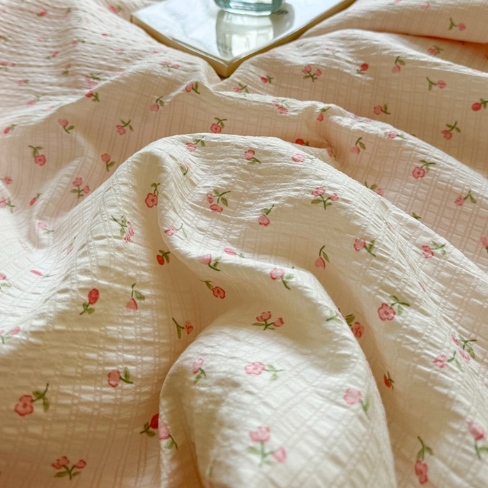 91家纺网 家纺一手货源 找家纺 王朝国际 2025新款直播热款有氧双层纱碎花夏被四件套 七里香