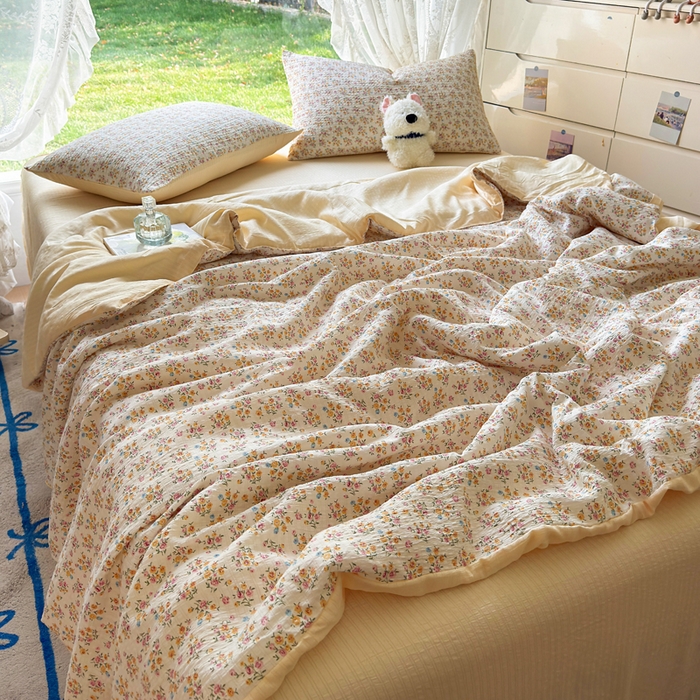 91家纺网 家纺一手货源 找家纺 王朝国际 2025新款直播热款有氧双层纱碎花夏被四件套 月光女神