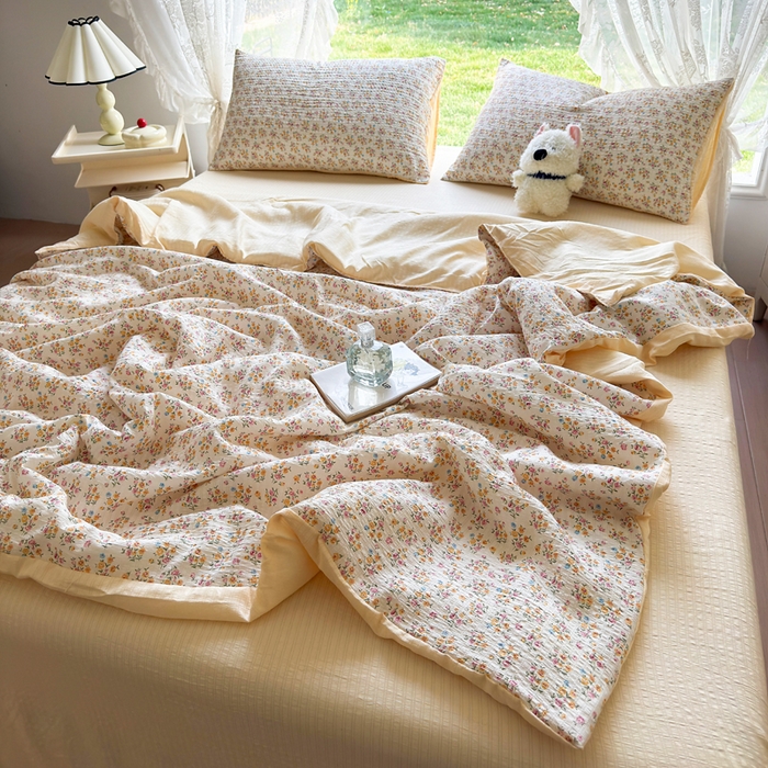 91家纺网 家纺一手货源 找家纺 王朝国际 2025新款直播热款有氧双层纱碎花夏被四件套 月光女神