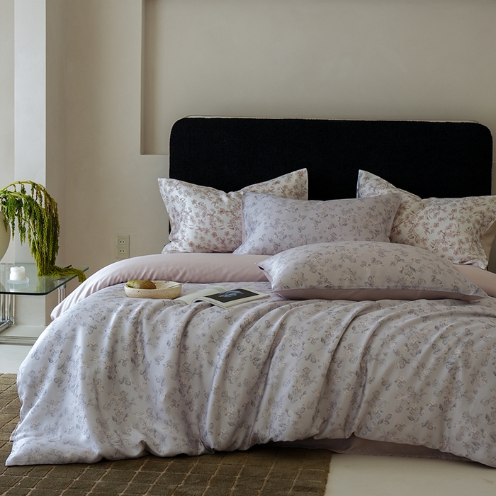 91家纺网 家纺一手货源 找家纺 咏绒家纺工厂店 2025新款A类奥地利进口天丝轻奢花卉款四件套系列 星芙灰-风格二