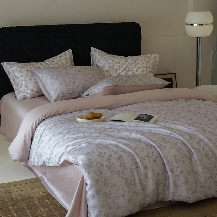 91家纺网 家纺一手货源 找家纺 咏绒家纺工厂店 2025新款A类奥地利进口天丝轻奢花卉款四件套系列 星芙灰-风格二