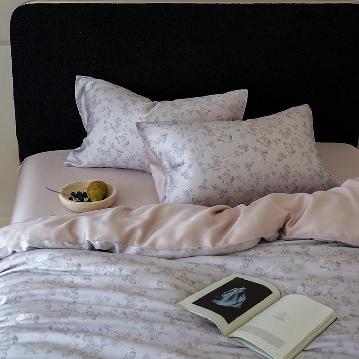 91家纺网 家纺一手货源 找家纺 咏绒家纺工厂店 2025新款A类奥地利进口天丝轻奢花卉款四件套系列 星芙灰-风格二