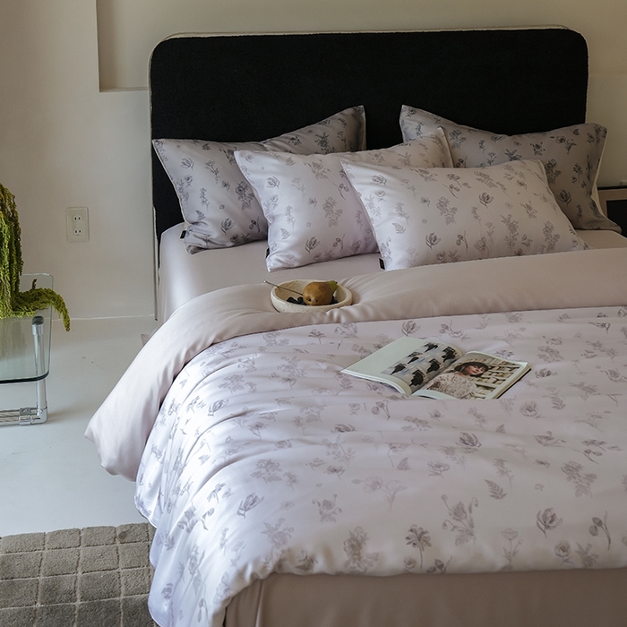 91家纺网 家纺一手货源 找家纺 咏绒家纺工厂店 2025新款A类奥地利进口天丝轻奢花卉款四件套系列 知晓玉-风格二