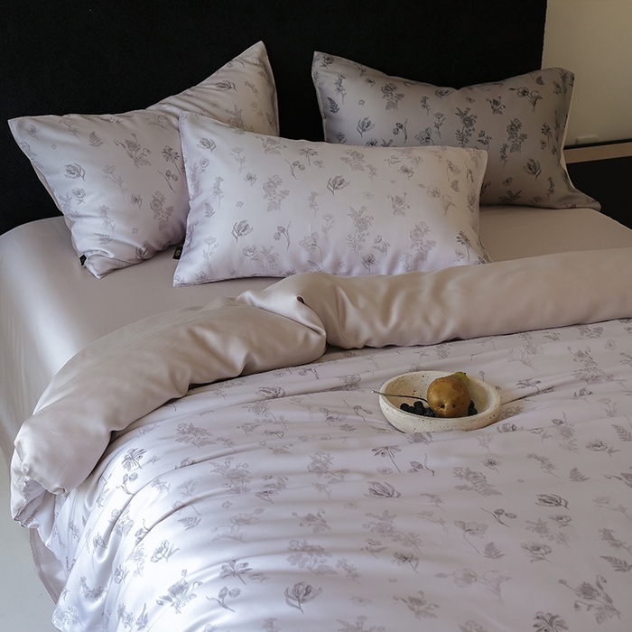 91家纺网 家纺一手货源 找家纺 咏绒家纺工厂店 2025新款A类奥地利进口天丝轻奢花卉款四件套系列 知晓玉-风格二