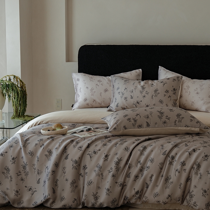 91家纺网 家纺一手货源 找家纺 咏绒家纺工厂店 2025新款A类奥地利进口天丝轻奢花卉款四件套系列 知晓棕-风格二