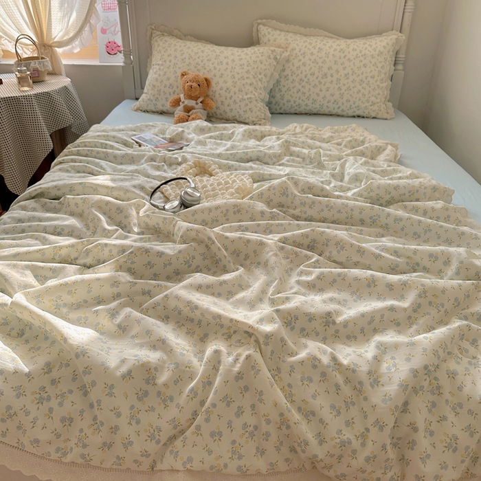 91家纺网 家纺一手货源 找家纺 轻奢坊 2025新款漏空花边水洗棉夏被四件套 春意蓝