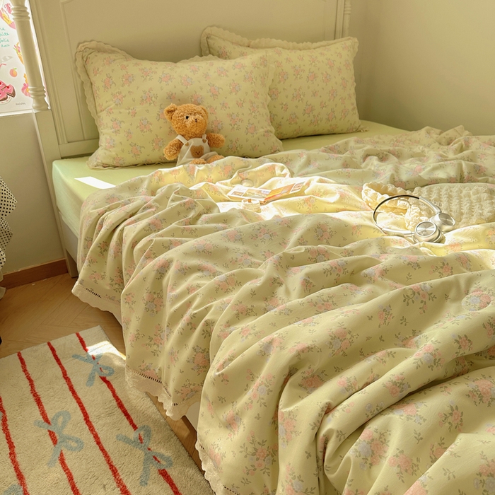 91家纺网 家纺一手货源 找家纺 轻奢坊 2025新款漏空花边水洗棉夏被四件套 绿雾