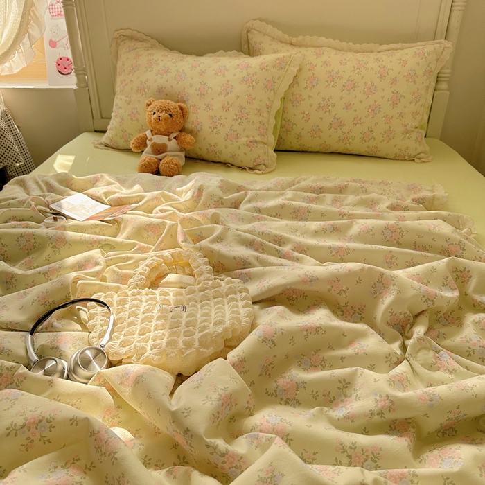 91家纺网 家纺一手货源 找家纺 轻奢坊 2025新款漏空花边水洗棉夏被四件套 绿雾