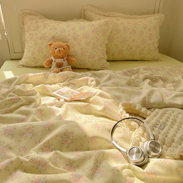 91家纺网 家纺一手货源 找家纺 轻奢坊 2025新款漏空花边水洗棉夏被四件套 绿雾