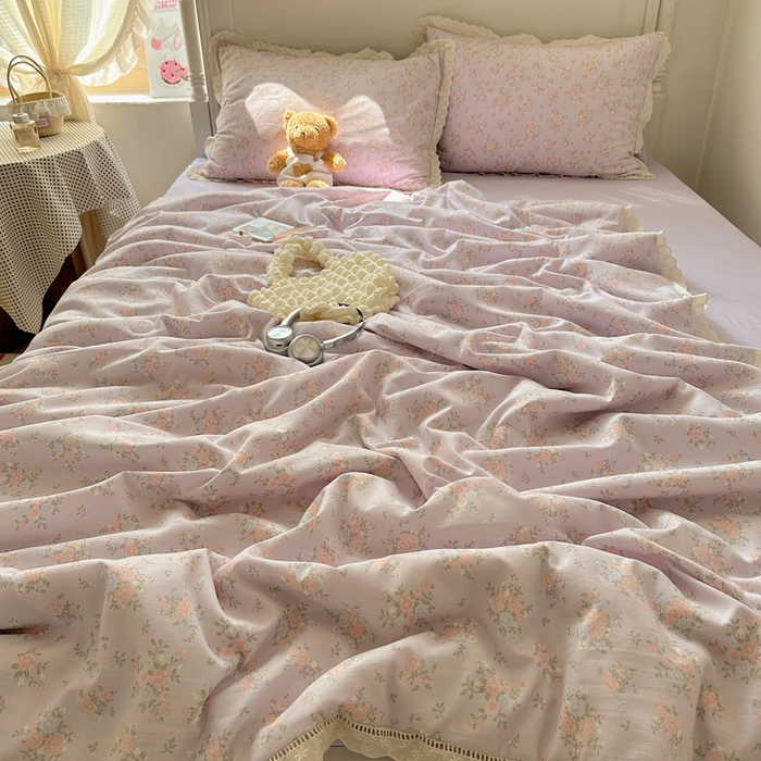 91家纺网 家纺一手货源 找家纺 轻奢坊 2025新款漏空花边水洗棉夏被四件套 紫雾