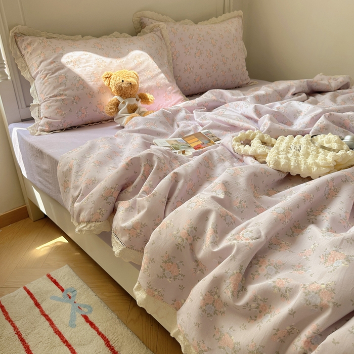 91家纺网 家纺一手货源 找家纺 轻奢坊 2025新款漏空花边水洗棉夏被四件套 紫雾