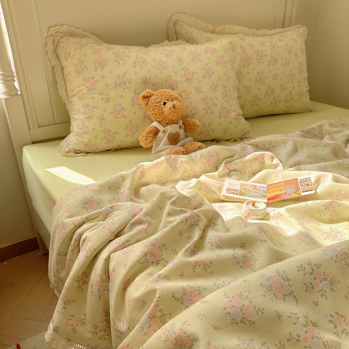 91家纺网 家纺一手货源 找家纺 （总）轻奢坊 2025新款漏空花边水洗棉夏被四件套