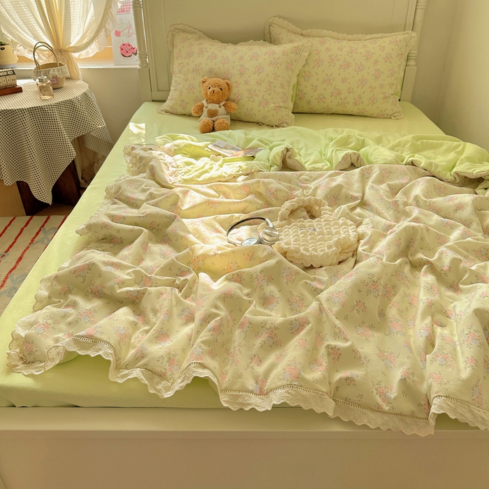 91家纺网 家纺一手货源 找家纺 轻奢坊 2025新款漏空花边水洗棉夏被四件套 绿雾